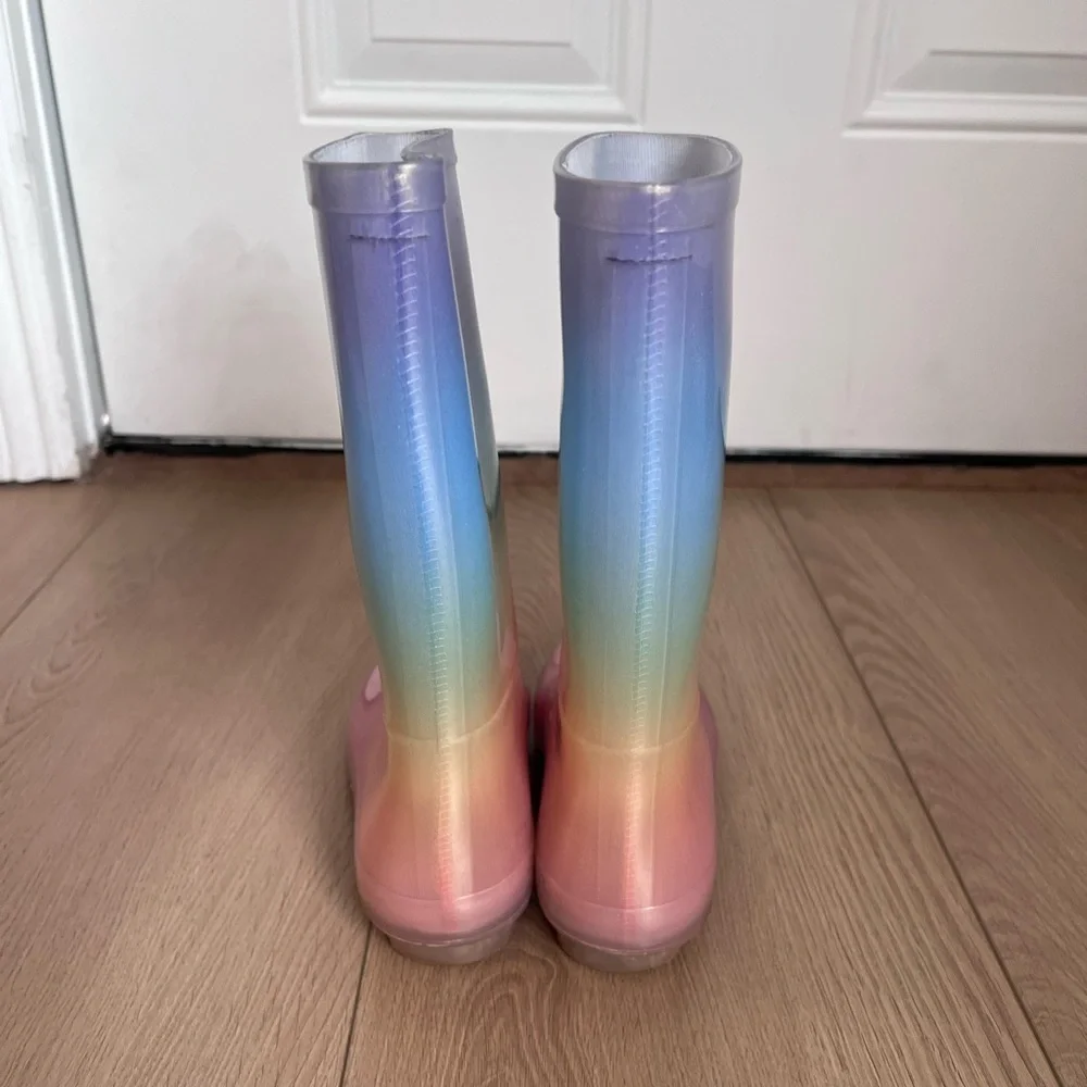 Girls' Gradient Rainbow Rain Boots - Pink Blue